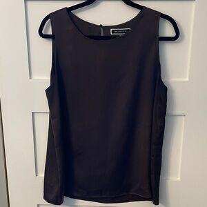 Melanie Lyne Sleeveless Blouse
